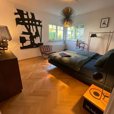 Schoenste Location In *