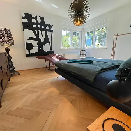 Schoenste Location In *